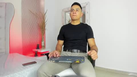 Leo online show from 04-09-26, 12:21