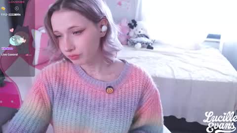 Snapshot of lucille_evans chatting on 02-05-26, 10:09 Lucy UwU online show from 02-05-26, 10:09