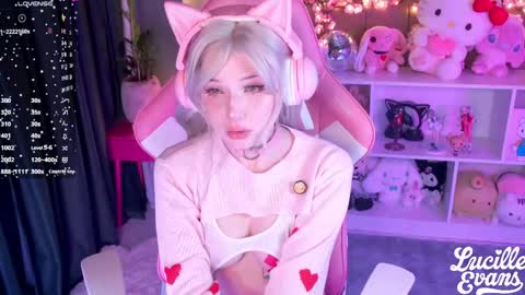 Snapshot of lucille_evans chatting on 05-15-26, 04:58 Lucy UwU online show from 05-15-26, 04:58