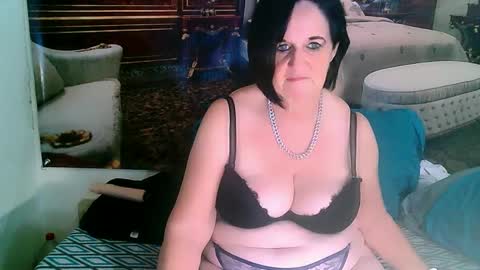 Snapshot of luciousgrace chatting on 02-26-25, 11:04 Grace online show from 02-26-25, 11:04