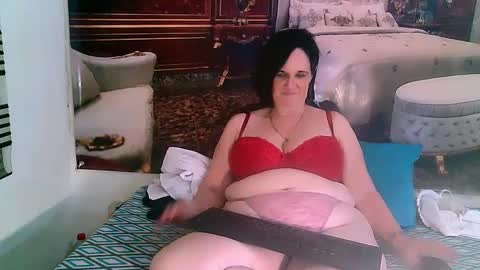 Snapshot of luciousgrace chatting on 02-27-25, 08:42 Grace online show from 02-27-25, 08:42