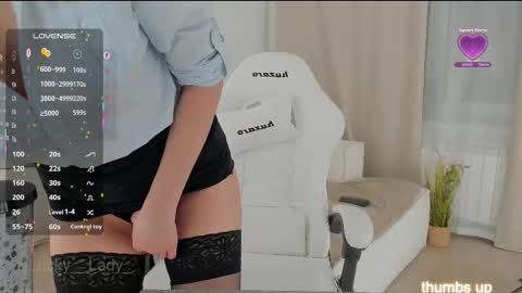 lucky__lady_ online show from 02-10-26, 10:47