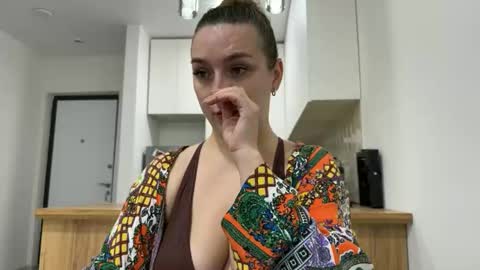 lucky_foryou_baby online show from 01-17-26, 05:45