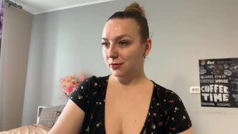 lucky_foryou_baby online show from 04-27-26, 09:40