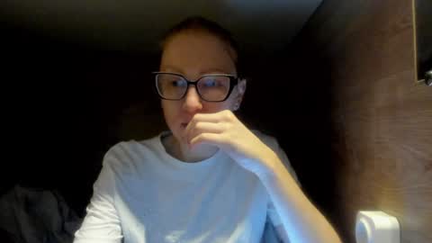 Snapshot of lucky_licky20 chatting on 01-29-25, 04:05 lucky_licky20 online show from 01-29-25, 04:05