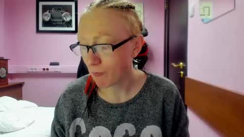 Snapshot of lucky_licky20 chatting on 02-24-25, 03:02 lucky_licky20 online show from 02-24-25, 03:02