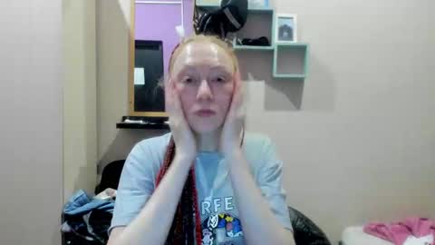 Snapshot of lucky_licky20 chatting on 03-10-25, 03:23 lucky_licky20 online show from 03-10-25, 03:23