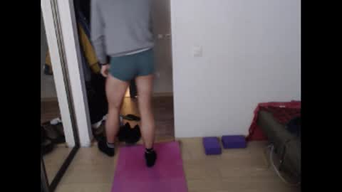 Snapshot of lucky_swimmer chatting on 11-25-25, 04:51 Iron Jhon online show from 11-25-25, 04:51