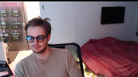 Snapshot of lucky_swimmer chatting on 12-05-25, 04:03 Iron Jhon online show from 12-05-25, 04:03