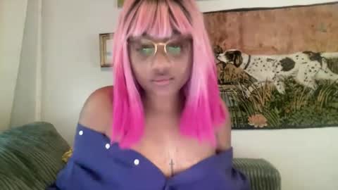 Snapshot of luckylaci777 chatting on 10-09-25, 05:22 luckylaci777 online show from 10-09-25, 05:22