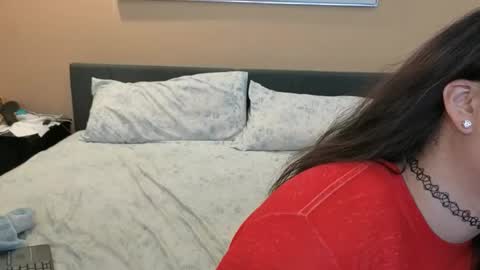 luckylee1992 online show from 05-12-26, 04:09