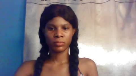 Snapshot of luckymadequeen chatting on 12-31-24, 12:04 Gloria online show from 12-31-24, 12:04