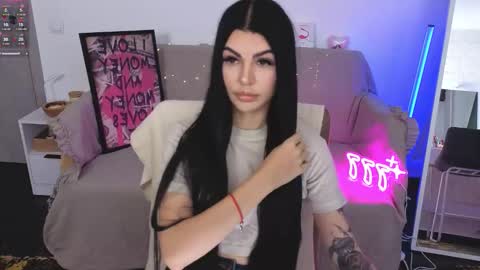 Monika online show from 10-11-25, 08:46