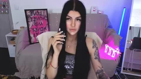 Monika online show from 10-12-25, 08:24