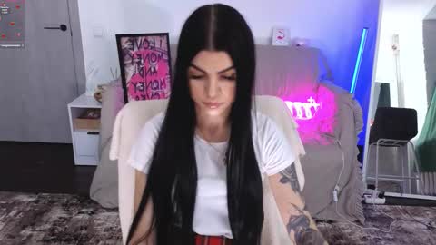 Monika online show from 11-14-25, 02:05