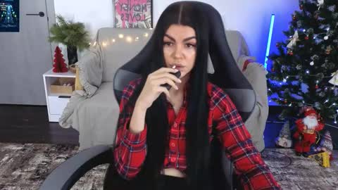 Monika online show from 12-22-25, 12:46