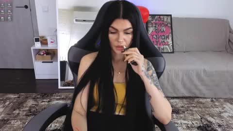 Monika online show from 02-18-26, 09:16