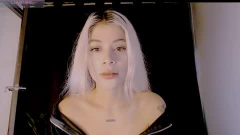 luckysapphire777 online show from 09-28-25, 08:09