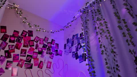 Snapshot of luckysexydoll chatting on 01-22-25, 06:52 Alisa online show from 01-22-25, 06:52