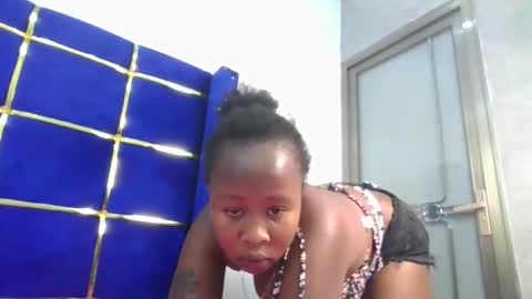 Snapshot of luckyy0001 chatting on 10-16-25, 09:05 Lopez online show from 10-16-25, 09:05