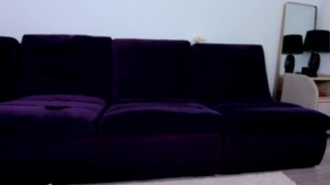 Mia online show from 02-05-25, 05:20