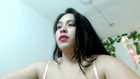 Snapshot of lucy1609 chatting on 10-23-25, 08:40 lucy1609 online show from 10-23-25, 08:40