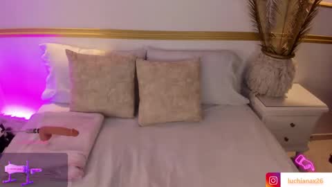 lucy online show from 01-05-25, 02:27