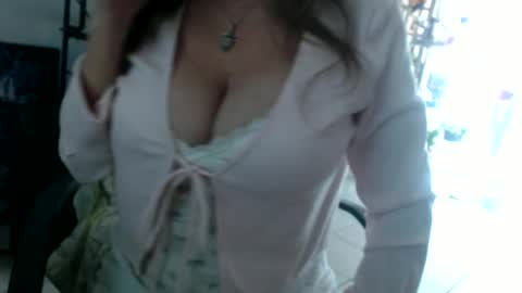 Snapshot of lucy_0000 chatting on 06-20-26, 04:21 lucy_0000 online show from 06-20-26, 04:21
