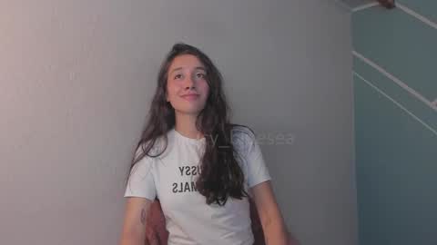 Lucy Herrera online show from 04-30-26, 09:30