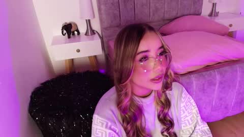 lucy online show from 03-03-26, 03:45