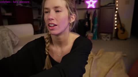 Lucy. online show from 01-22-25, 03:09