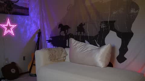 Lucy. online show from 03-10-25, 12:18