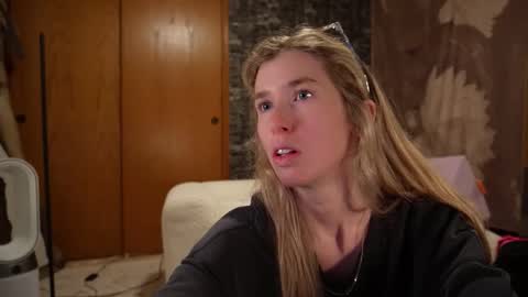 Lucy. online show from 12-05-25, 03:26