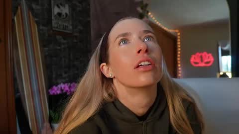 Lucy. online show from 04-29-26, 05:41