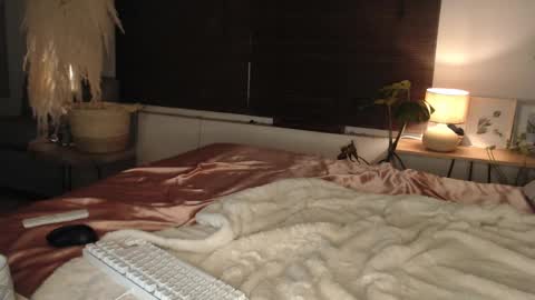 luciana online show from 02-18-25, 01:21