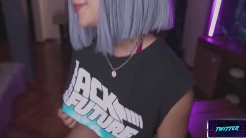 Snapshot of lucyallenx chatting on 12-10-24, 10:58 Lucy Alien  online show from 12-10-24, 10:58