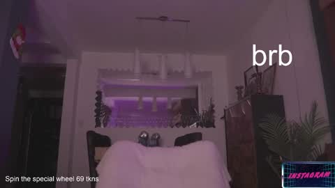 Snapshot of lucyallenx chatting on 01-24-25, 03:32 Lucy Alien  online show from 01-24-25, 03:32