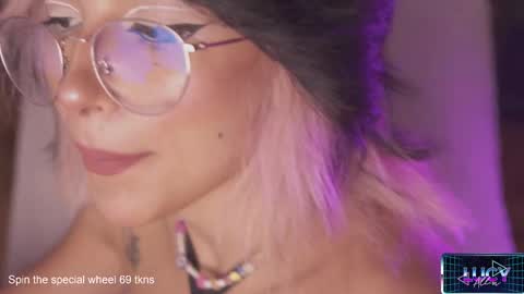 Snapshot of lucyallenx chatting on 01-27-25, 09:44 Lucy Alien  online show from 01-27-25, 09:44