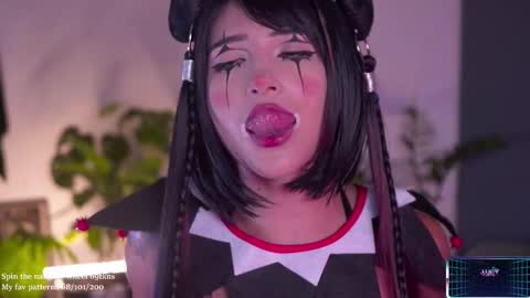 Snapshot of lucyallenx chatting on 10-27-25, 10:14 Lucy Alien  online show from 10-27-25, 10:14