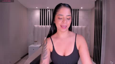 Snapshot of lucycarterx chatting on 05-30-26, 04:42 Lucy online show from 05-30-26, 04:42