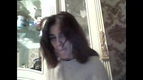 lucydoorbell online show from 09-18-25, 07:05