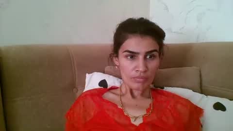 lucydoorbell online show from 10-15-25, 07:52