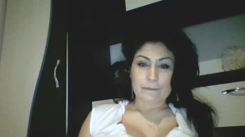 Snapshot of lucyhot6 chatting on 02-03-25, 01:40 lucybylucy online show from 02-03-25, 01:40