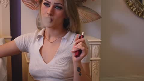 Lucy Lexton online show from 12-23-24, 06:22