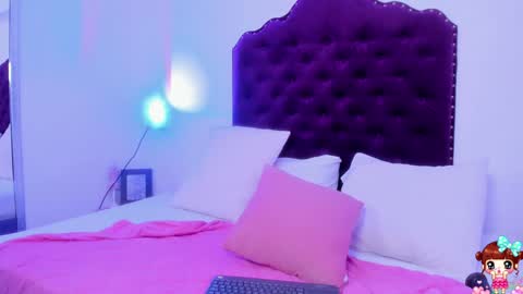 Instagramlucyluy10 online show from 01-07-25, 06:59