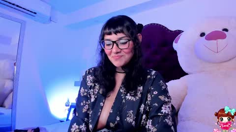 Instagramlucyluy10 online show from 02-05-25, 07:39