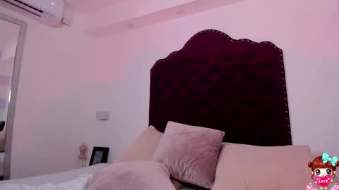 Instagramlucyluy10 online show from 02-15-25, 11:47