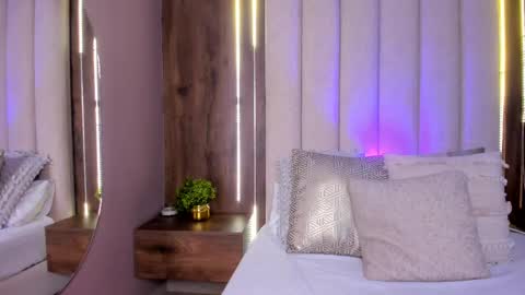 Lucy online show from 10-01-25, 02:34