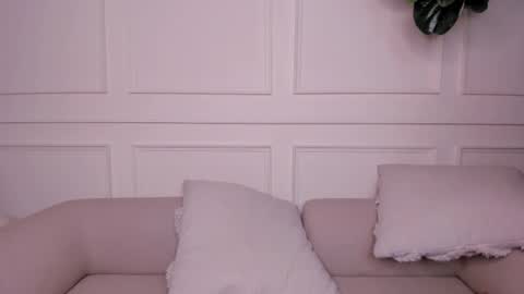 Snapshot of lucysalvatore chatting on 11-16-25, 03:56 Lucy online show from 11-16-25, 03:56