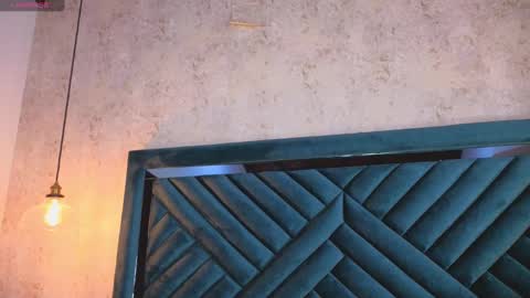 Lucy online show from 10-04-25, 04:43